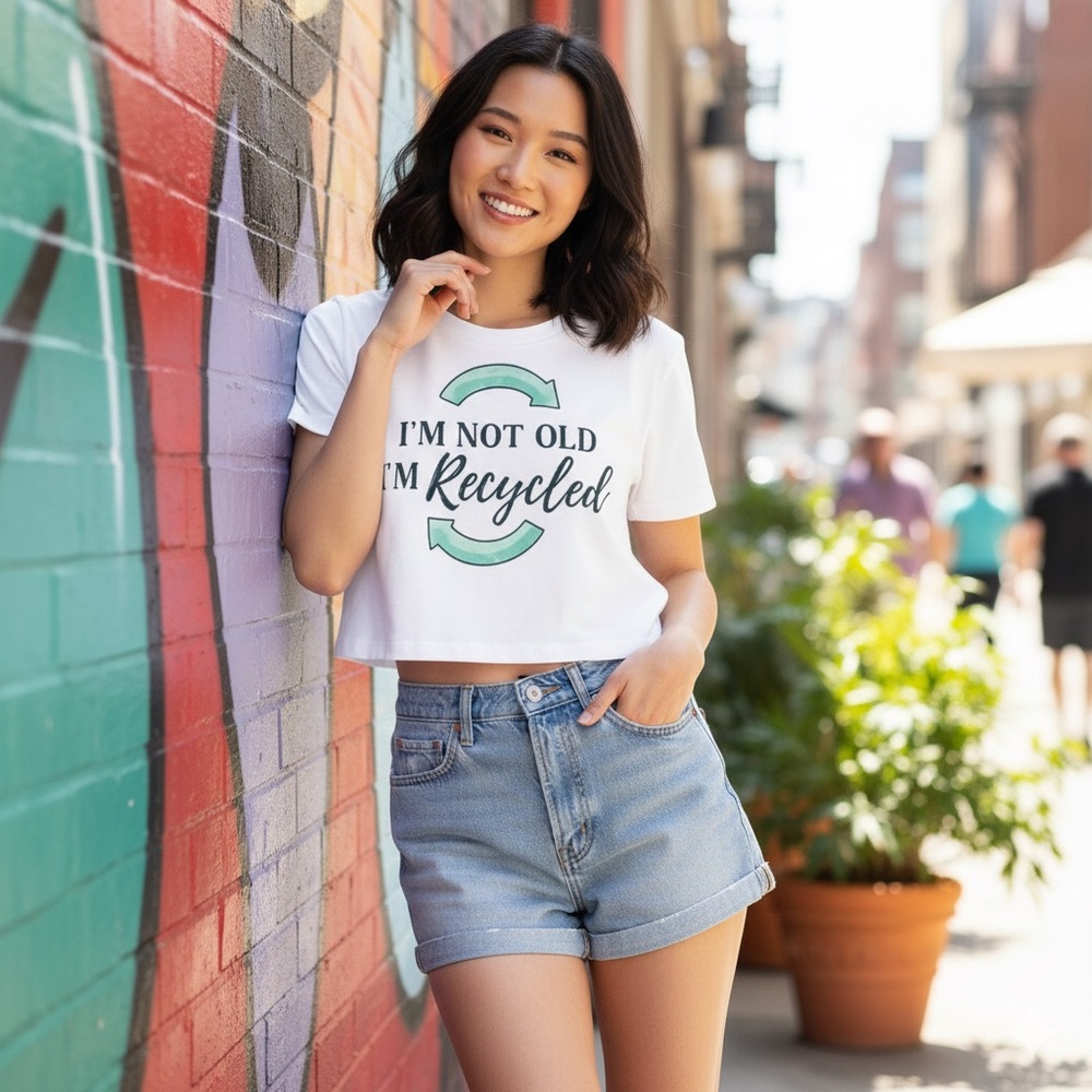 I’m Not Old I’m Recycled Graphic Baby Tee Cropped White Top NWT L